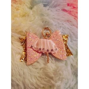 Ballerina bow
